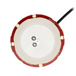 Vue de dessus d'un appareil rond rouge et blanc auquel est attaché un câble, avec deux composants circulaires en son centre et des indicateurs blancs sur le pourtour.
